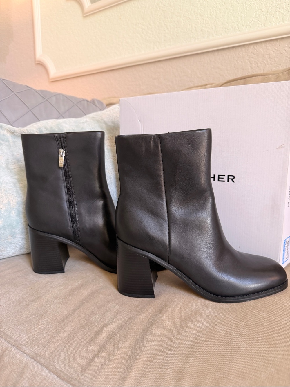 Marc Fisher Lydia Black Leather Block Heel Ankle Boots Size 11